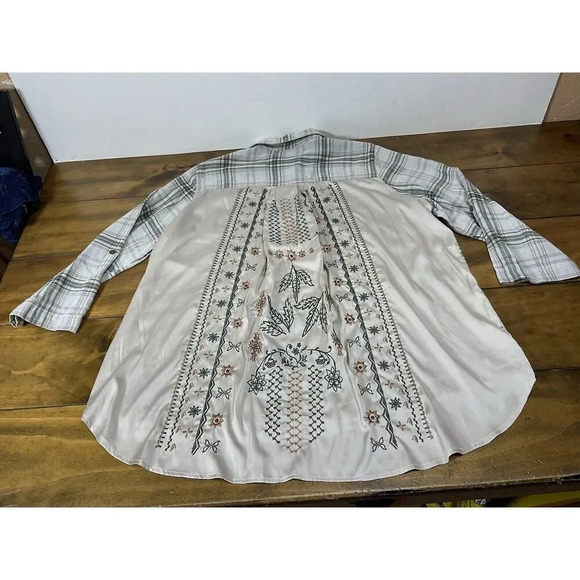Ali Miles XL Tunic Top Flannel Gray Embroidered Back - Picture 9 of 11
